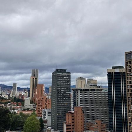 En Bogota - Apartamento Amoblado Centro Internacional Appartement Buitenkant foto