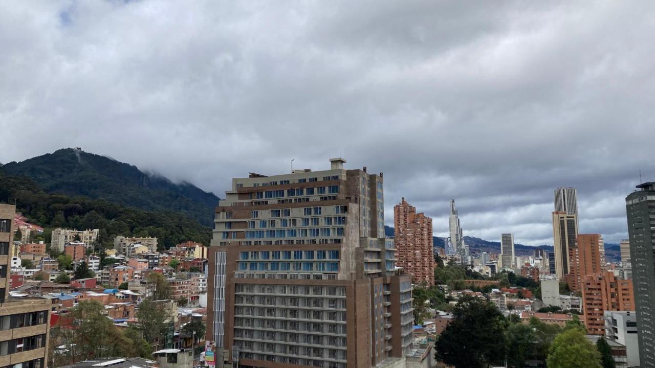 En Bogota - Apartamento Amoblado Centro Internacional Appartement Buitenkant foto